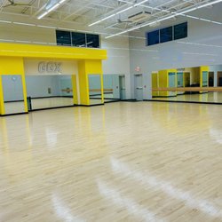 Gold's Gym - Copperas Cove - Dance floor