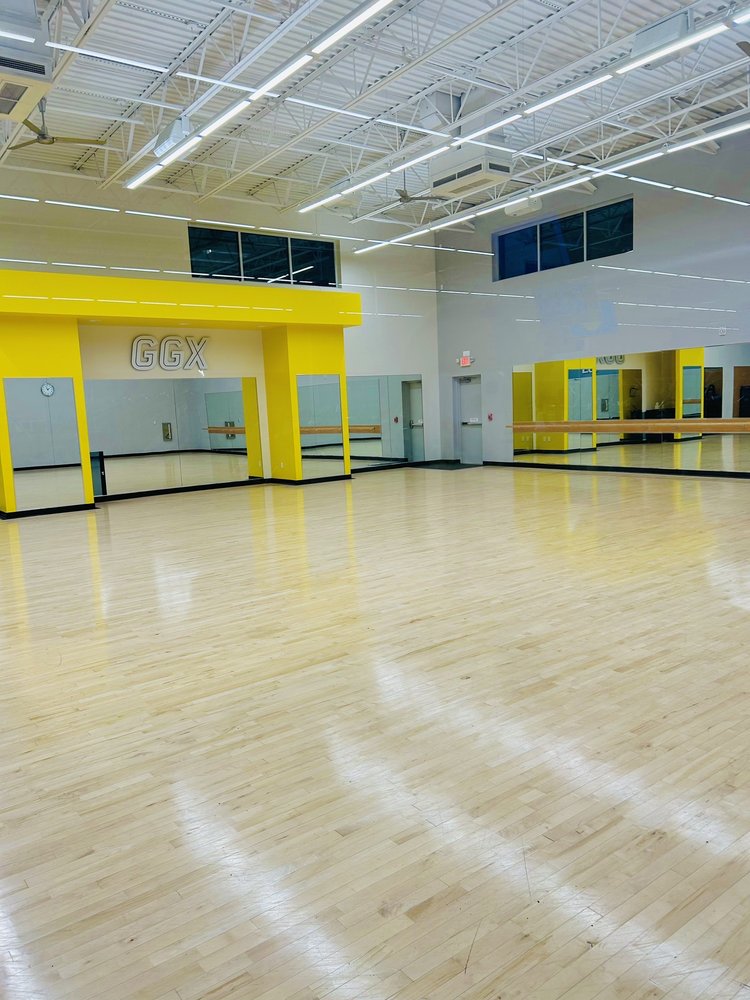 GOLD’S GYM COPPERAS COVE Updated October 2024 28 Photos & 37 Reviews 249 Robert Griffin