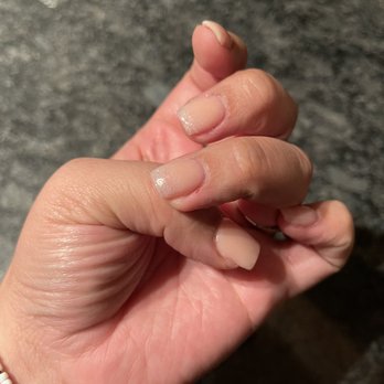 Nail'D It - Left hand nails are shorter than my right hand nails and the ombré effect was poorly executed - Nail Salons Near Me - Houston, Texas