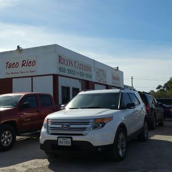 Taco Rico - The parking lot is usually full in the mornings and can be difficult to navigate. It's on the corner of Horne and Greenwood. - Tacos Near Me - Corpus Christi, Texas Taco Rico - The parking lot is usually full in the mornings and can be difficult to navigate. It's on the corner of Horne and Greenwood. - Tacos Near Me - Corpus Christi, Texas