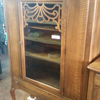 LuLu's Consignment - Used, Vintage & Consignment Near Me - Fletcher, North Carolina