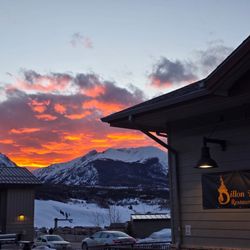 Dillon Thai restaurant - Nice sunset view