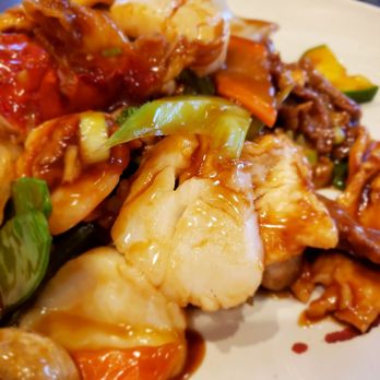 Panda House - Happy family - Chinese Near Me - Herndon, Virginia
