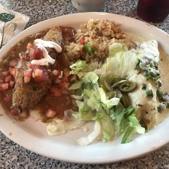 Chuy's - Green chili enchilada combo. A fantastic treat for the hatch chili fan. - Mexican Near Me - San Antonio, Texas Chuy's - Green chili enchilada combo. A fantastic treat for the hatch chili fan. - Mexican Near Me - San Antonio, Texas