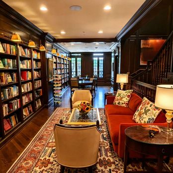 Flyleaf - Bookstores Near Me - Grosse Pointe Farms, Michigan