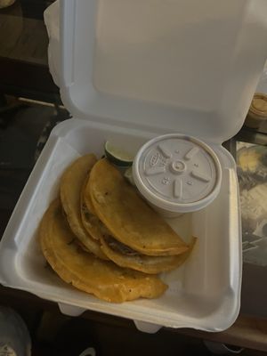 El Sabor De Eli (Mexican Food) by null