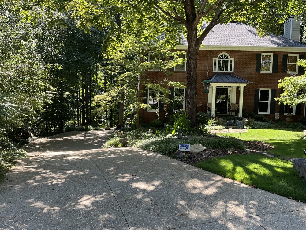 Slide of Schantz Home Improvement