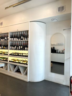 Henry's Restaurant by null