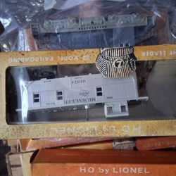 Brady's Train Outlet