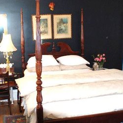 Ashbury House Bed & Breakfast - Guest Room