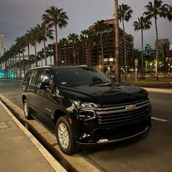 Meta Black Limo - Downtown San Diego early morning airport drop offs.