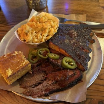 Dinosaur Bar-B-Que - Brisket, ribs, macaroni - Barbeque Near Me - Rochester, New York