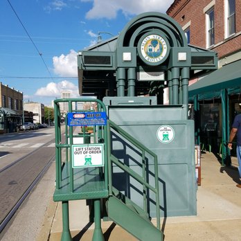 Main Street Trolley - I don't like trolls, they're trolley - Transportation Near Me - Memphis, Tennessee