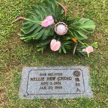 HALU Floral Designs - Repurposed arrangement with our grandma - Floral Designers Near Me