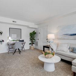 Cross Country Manor Apartments