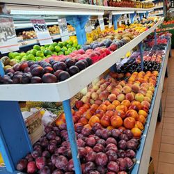 Elliniki Agora - Fruit varieties for sale