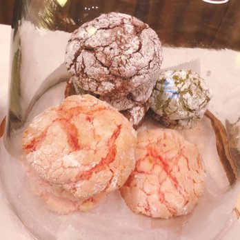 Kunst Coffee Haus - homemade crinkle cookies - Coffee & Tea Near Me - Bayside, New York