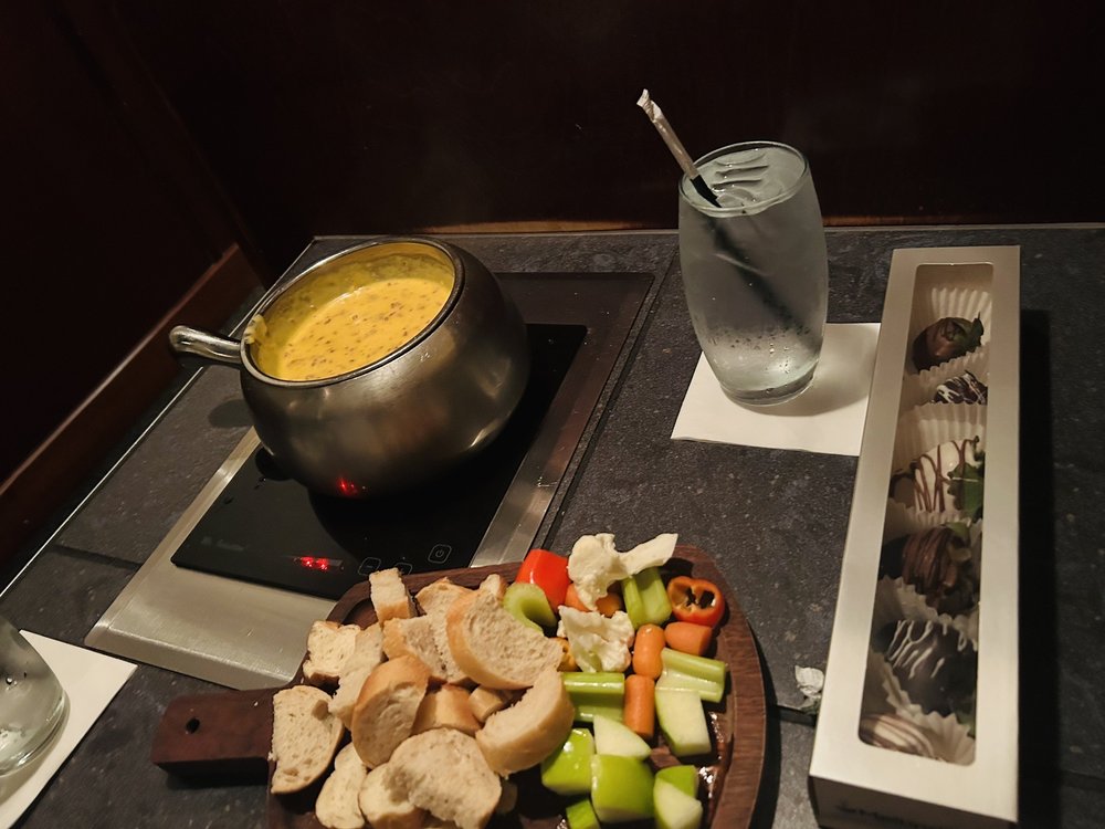 THE MELTING POT Updated October 2024 326 Photos & 311 Reviews