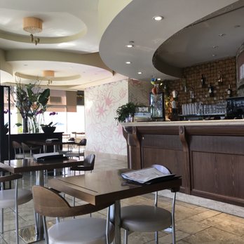 Pho Real - Dining area. - Vietnamese Near Me - Vaughan, Ontario