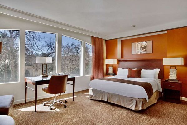 The Emily Morgan San Antonio - a DoubleTree by Hilton Hotel by null