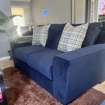 Living Spaces - Parker III Loveseat - Furniture Stores Near Me - Manteca, California