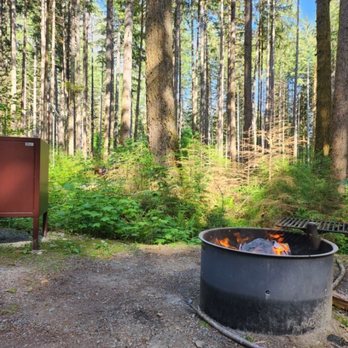 Middle Fork Campground - Firepit was really nice - Campgrounds Near Me - North Bend, Washington