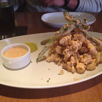 JOEY Eaton Centre - Calamari - Canadian (New) Near Me - Toronto, Ontario