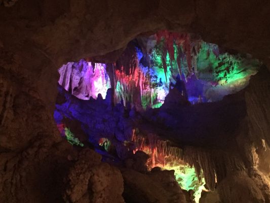 Jenolan Caves by null