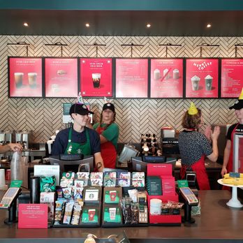 Starbucks - Coffee & Tea Near Me - Los Alamitos, California