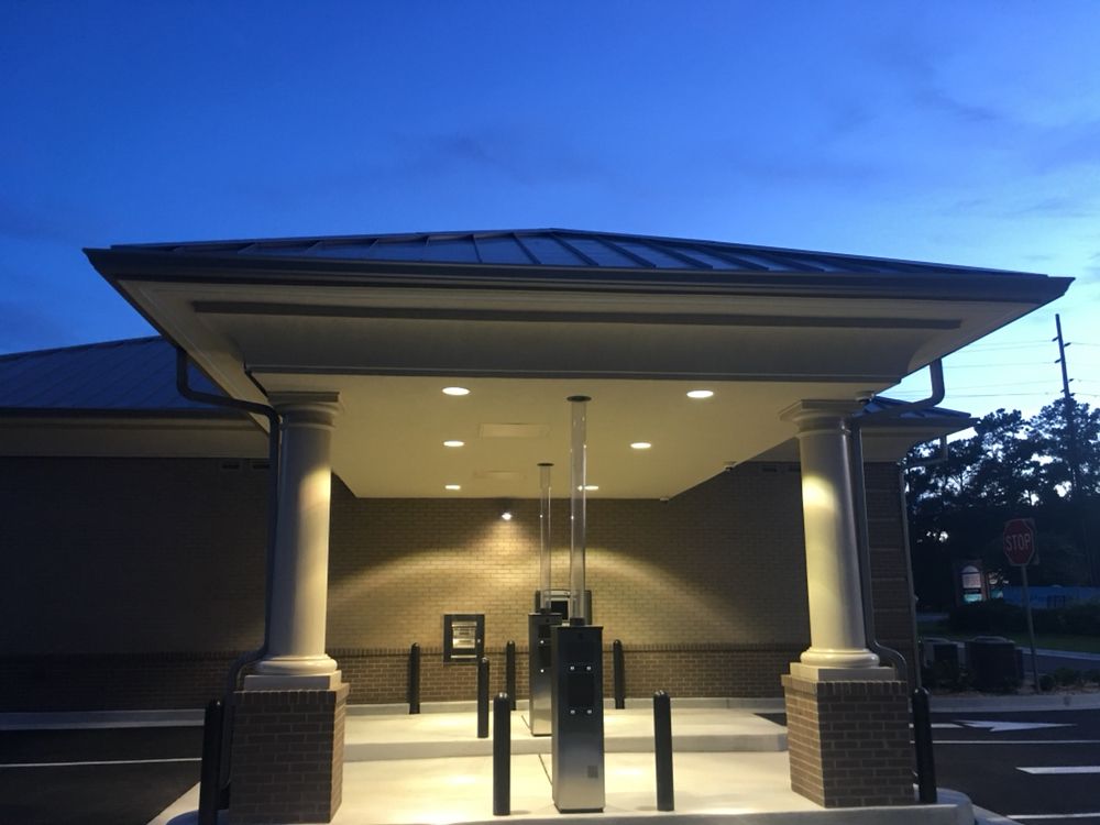 Slide of Saxon Roofing and Gutters