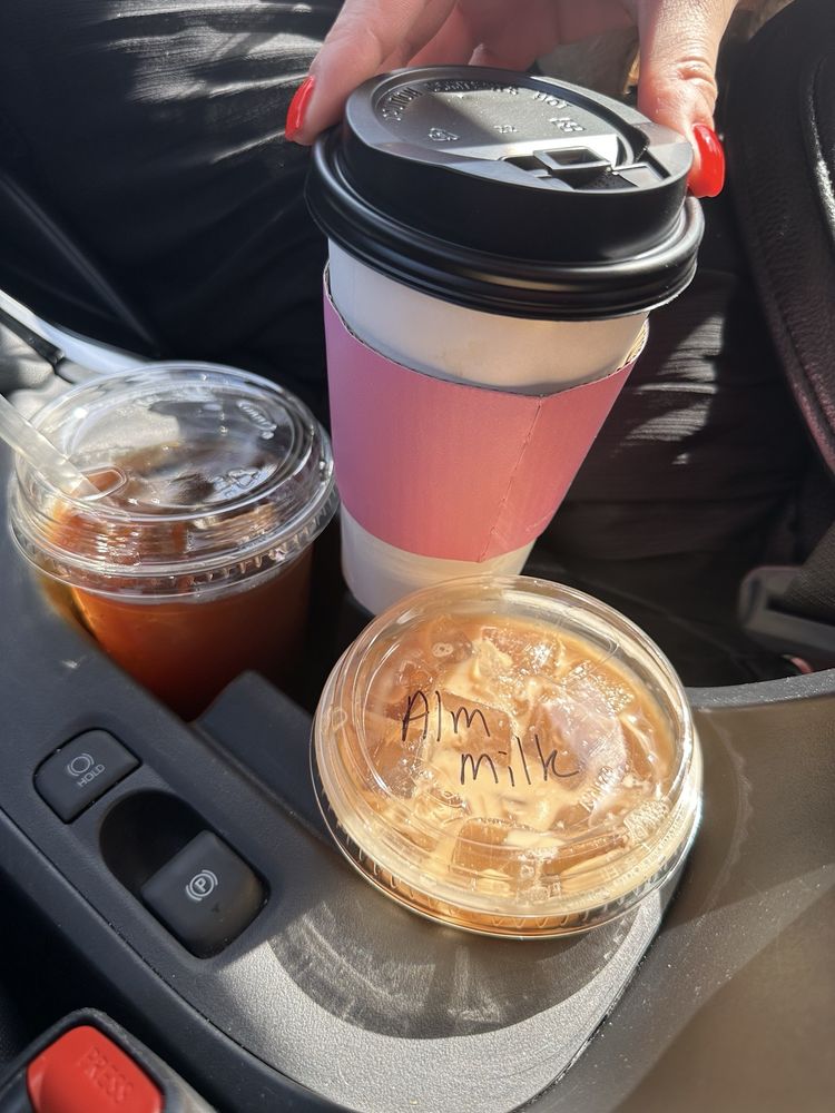 Kitchen Table Coffee & Food Logo