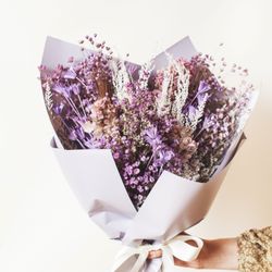 Idlewild Floral - Dried flower bouquet.