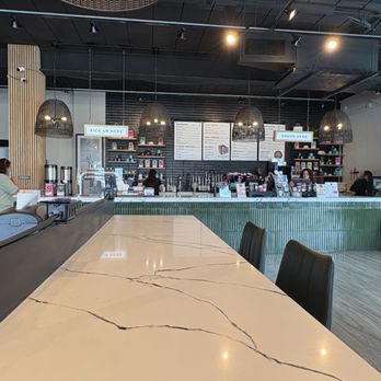 Beach Weekend Coffee - Counter seating with outlets - Coffee & Tea Near Me - Fort Walton Beach, Florida