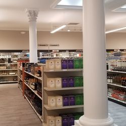 Virginia ABC Store - 1/29/21 Clean floors, nicely stocked. Excellent lighting.