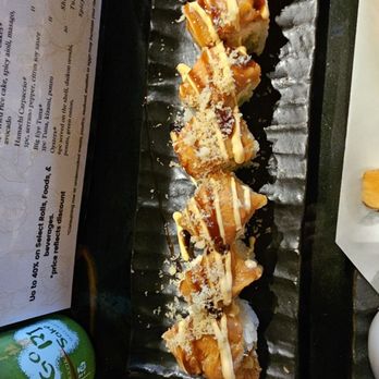 Oao - Sushi Bar & Grill at Wailea - Spicy crunch dragon - Sushi Bars Near Me - Kihei, Hawaii