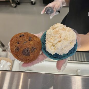 The Baked Bear - Ice Cream & Frozen Yogurt Near Me - Sunrise, Florida