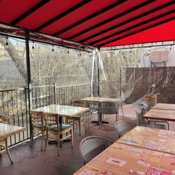 Dinner Bell Cafe - Back Patio- Dog Friendly!