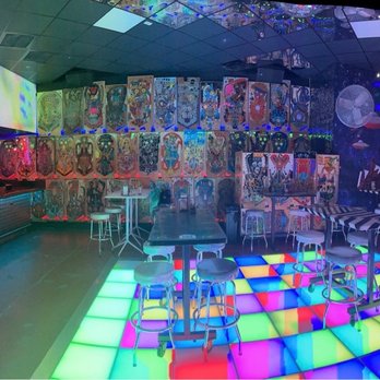 Stardust Pinbar - Bar and dance floor - Lounges Near Me - Phoenix, Arizona Stardust Pinbar - Bar and dance floor - Lounges Near Me - Phoenix, Arizona
