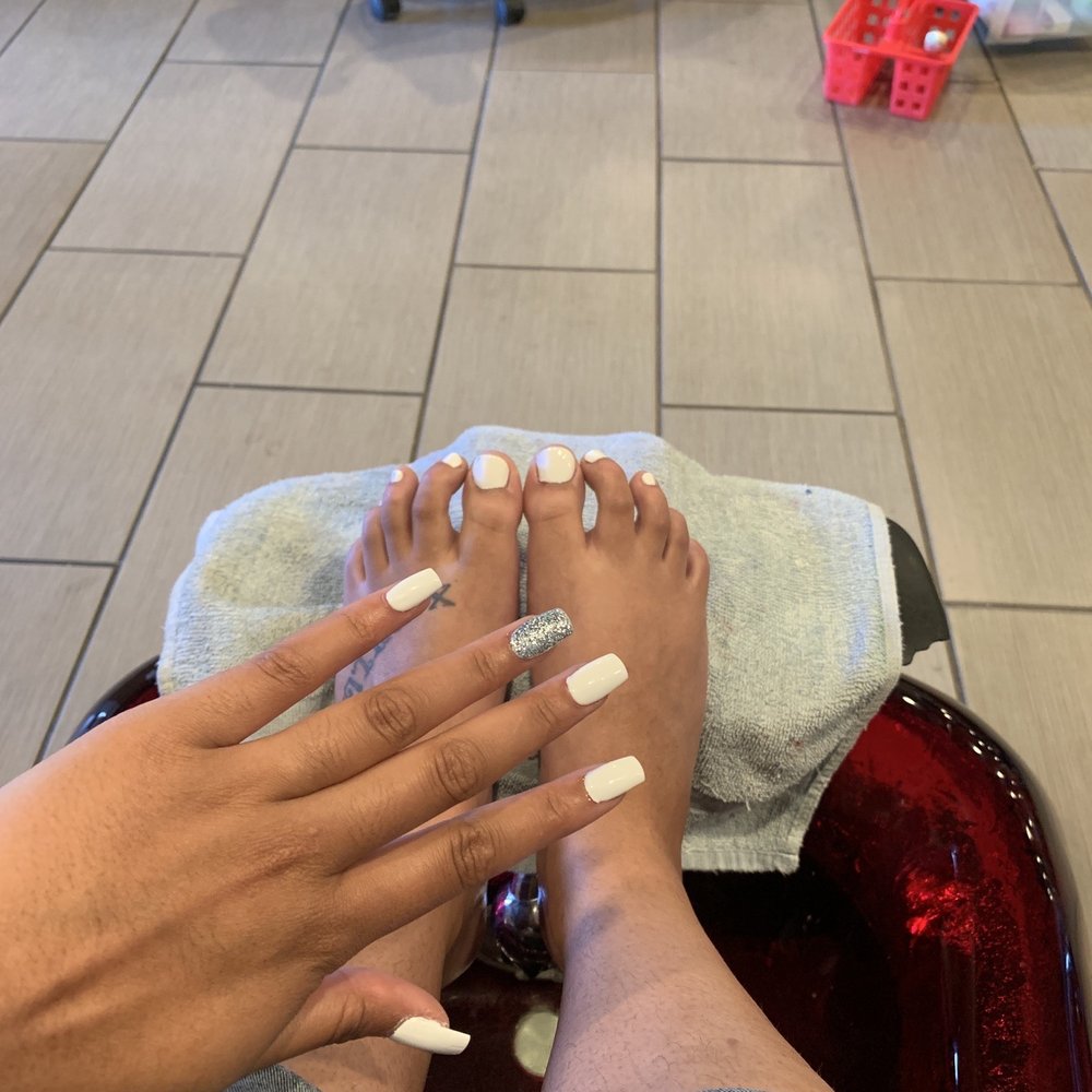 Mani pedi Mani pedi