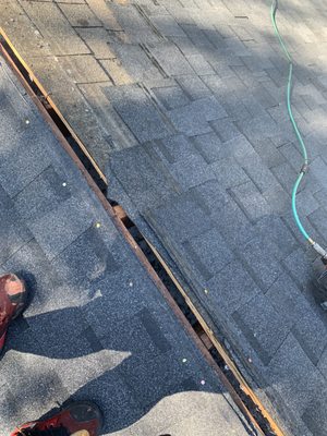 Top Notch Roofing and Construction Logo