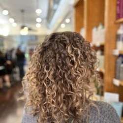 Salon62