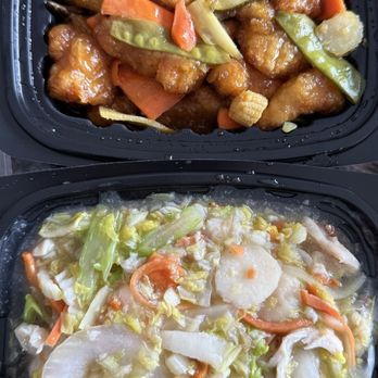 China Szechuan - Lemon chicken and who knows what the other thing is. - Szechuan Near Me - Frisco, Colorado