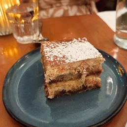 MOKA TIRAMISU MOKA TIRAMISU