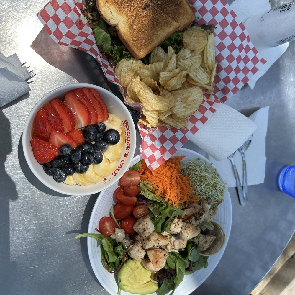 Bogart's Cafe - Açaí Bowl, Pesto Chicken Sándwich, Chicken and Avocado Salad - Breakfast & Brunch Near Me - Honolulu, Hawaii Bogart's Cafe - Açaí Bowl, Pesto Chicken Sándwich, Chicken and Avocado Salad - Breakfast & Brunch Near Me - Honolulu, Hawaii