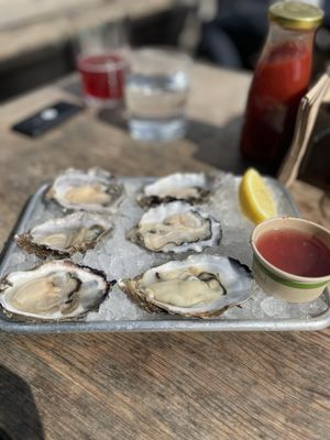 Hook Fish Co by null