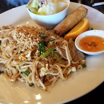 Bangkok Kitchen Thai Restaurant - Lunch pad Thai - Thai Near Me - Avon, Indiana Bangkok Kitchen Thai Restaurant - Lunch pad Thai - Thai Near Me - Avon, Indiana