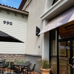 La Cañada Flintridge Town Center - Patio space.