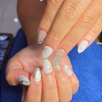 Me Time Beauty Lounge - Eyelash Service Near Me - Brea, California