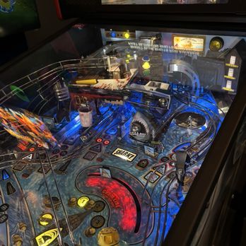 Tappers Arcade Bar - Jaws pinball - Bars Near Me - Indianapolis, Indiana