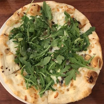 The Dundee Bistro - Funghi Hand Tossed Pizza. - New American Near Me - Dundee, Oregon The Dundee Bistro - Funghi Hand Tossed Pizza. - New American Near Me - Dundee, Oregon